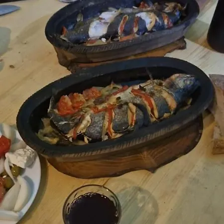 Pansiyon Bujtina Trofta Jone *